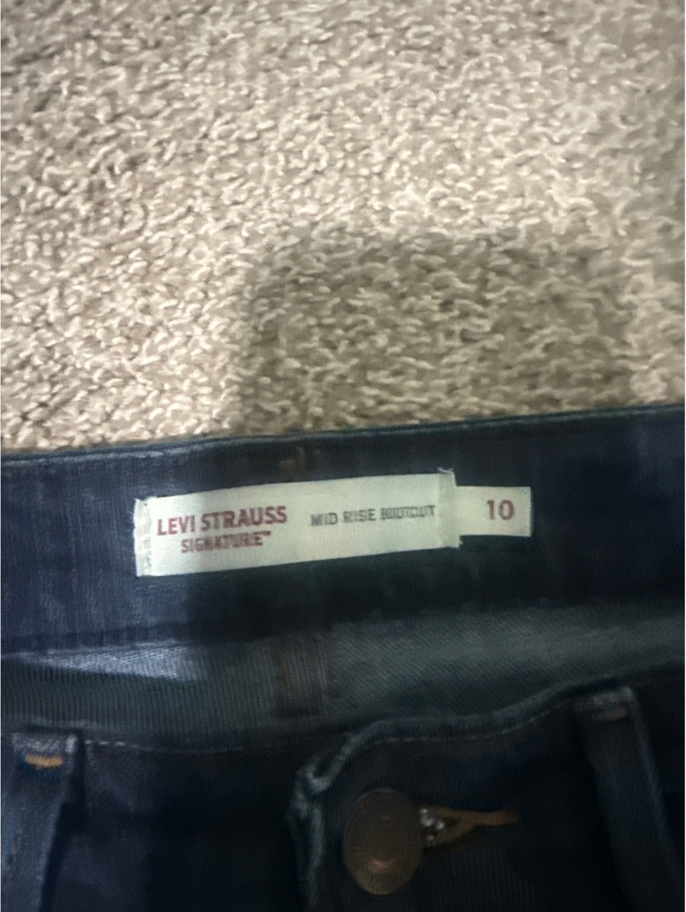 Levi's Signature Mid Rise Bootcut Jeans Size 10 Dark Blue Denim - Picture 4 of 6